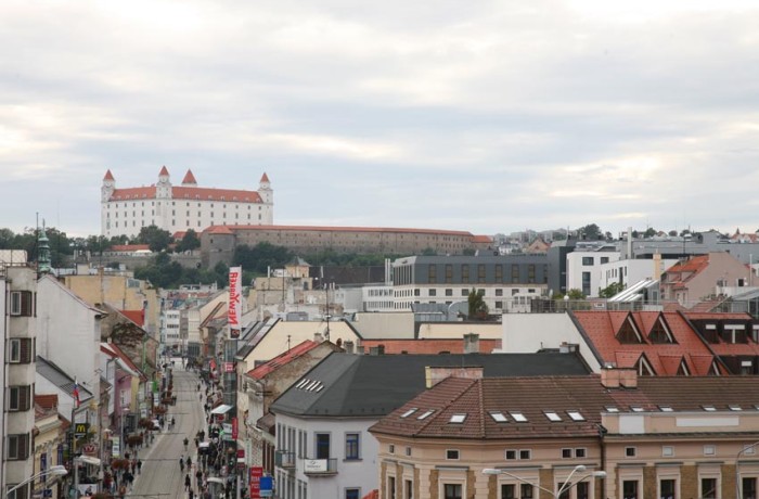 Vstavba do podkrovia Mickiewiczova, Bratislava, 2009-2010